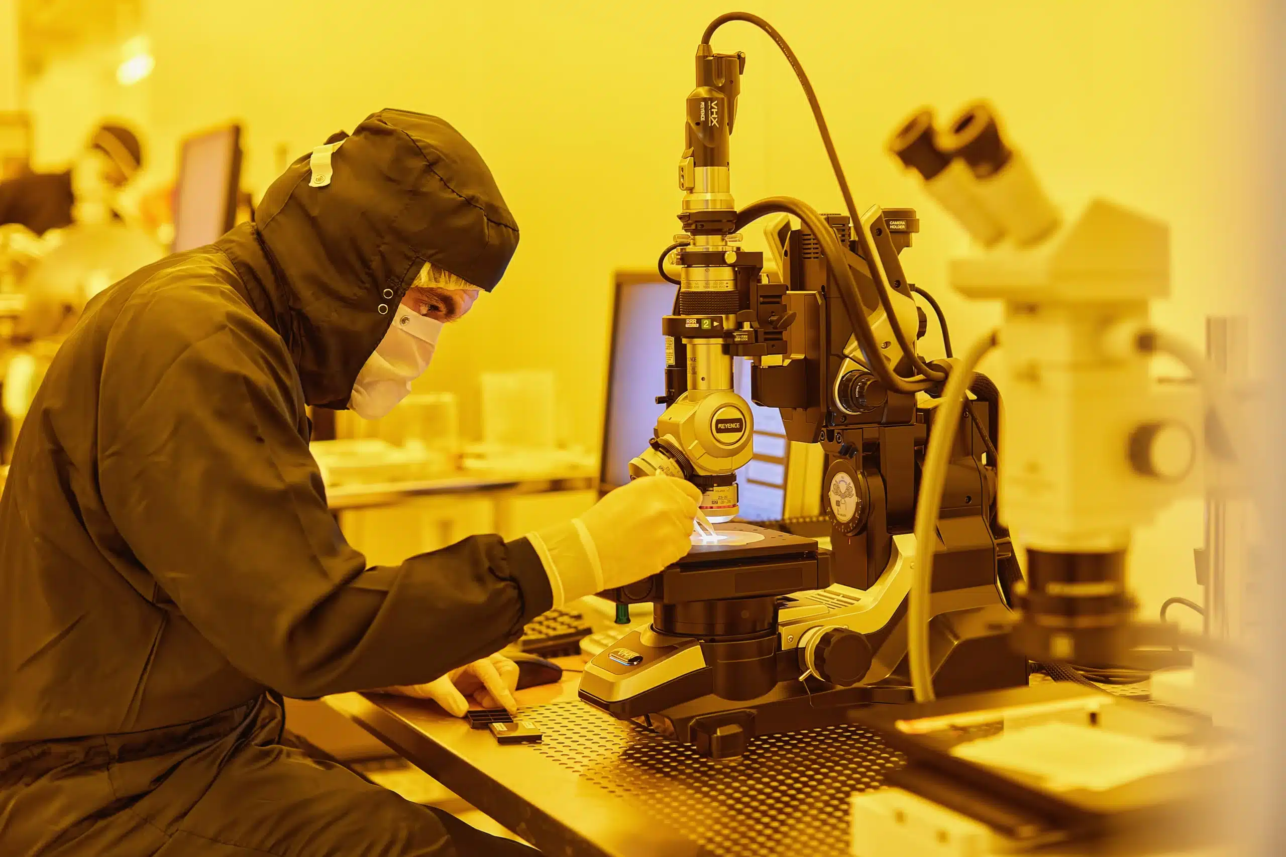 Researcher working in a cleanroom at Martin Luther University Halle-Wittenberg