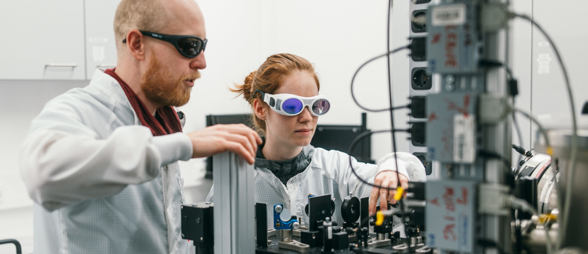 Two researchers working on a photoemission spectroscopy setup in the Gierz group laboratory at the University of Regensburg.
